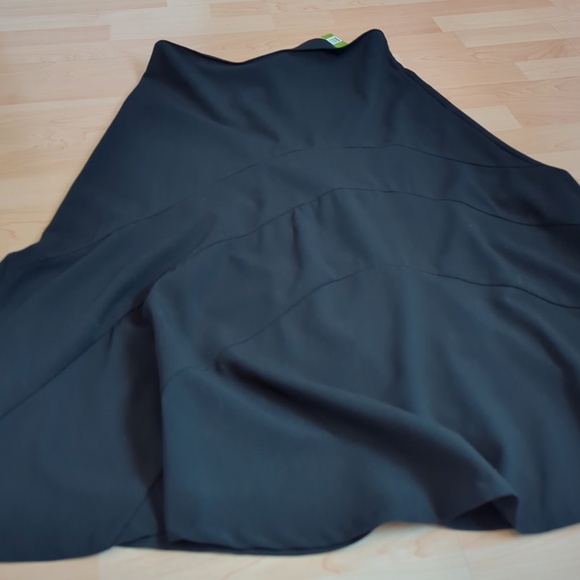 NIC+ZOE Black Flared A-line Midi Skirt NWT - Picture 9 of 13